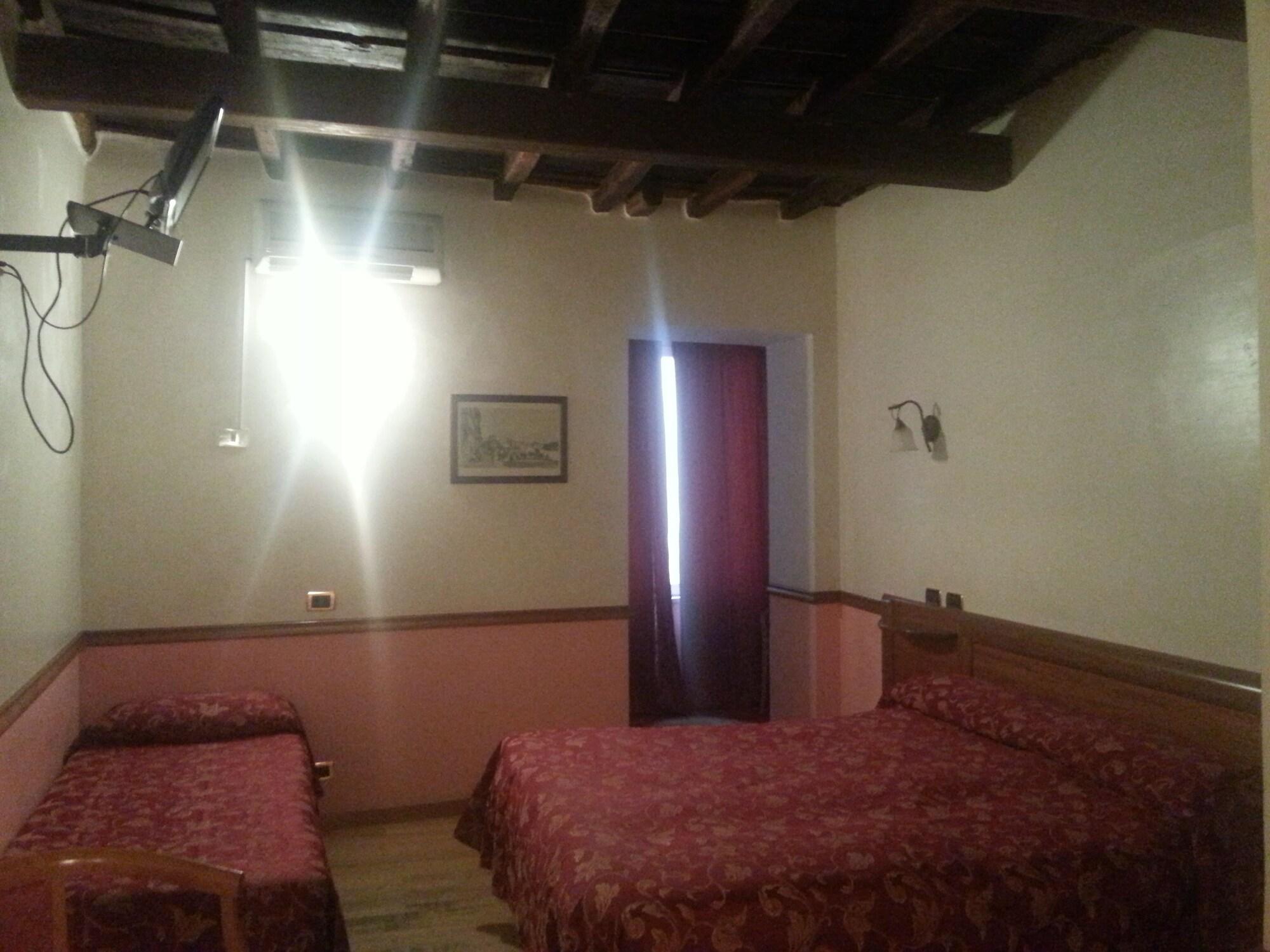 Hotel Santa Prassede Rome Bagian luar foto