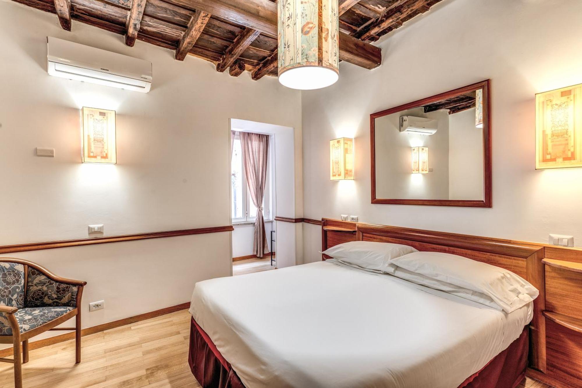 Hotel Santa Prassede Rome Bagian luar foto