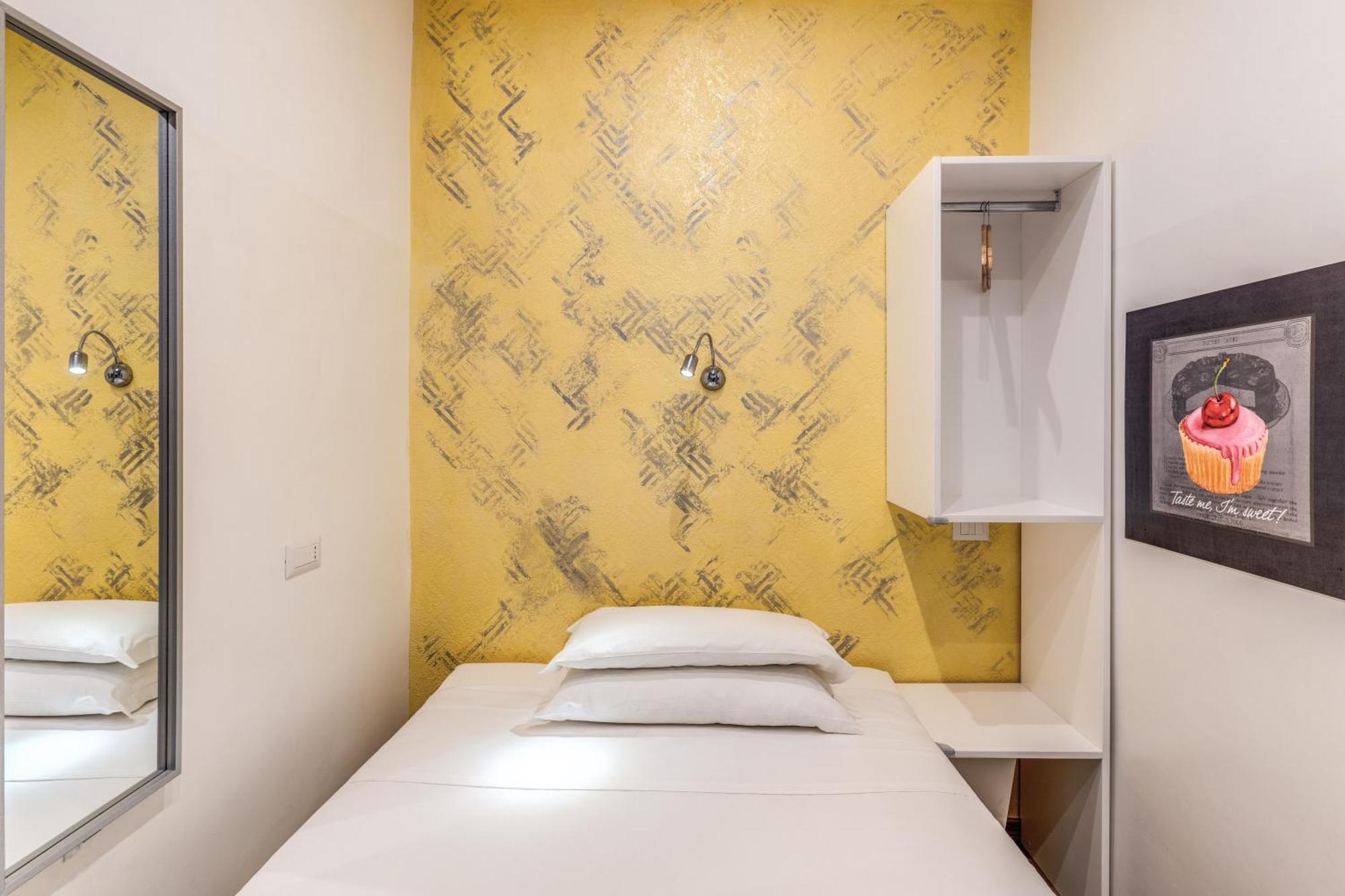 Hotel Santa Prassede Rome Bagian luar foto