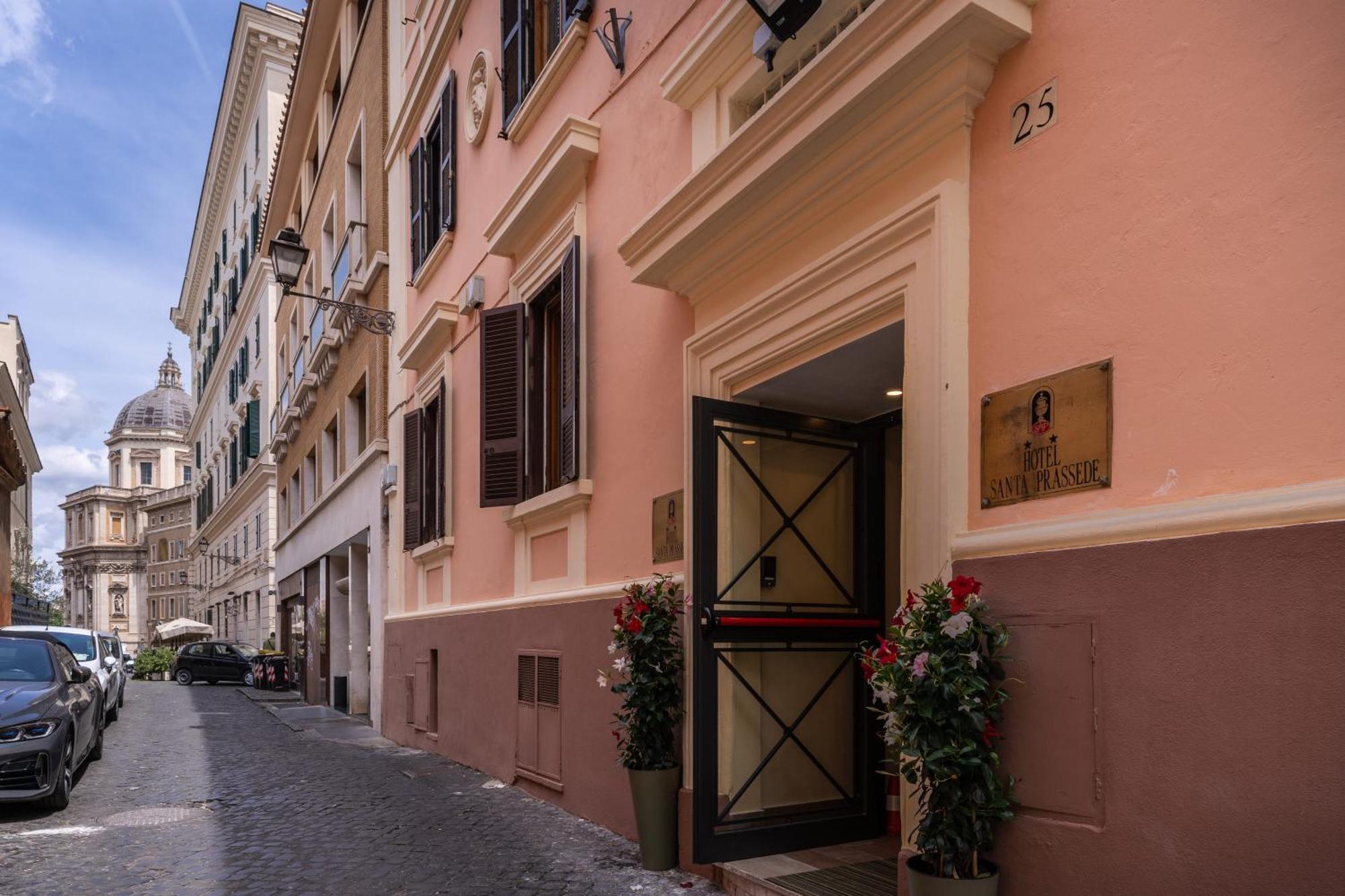 Hotel Santa Prassede Rome Bagian luar foto