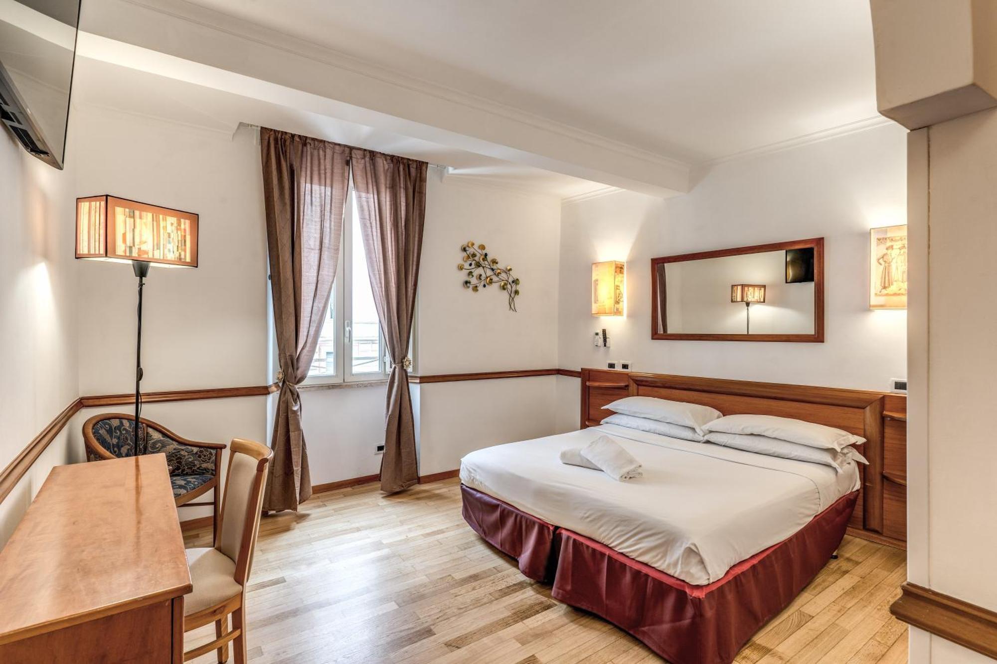 Hotel Santa Prassede Rome Bagian luar foto