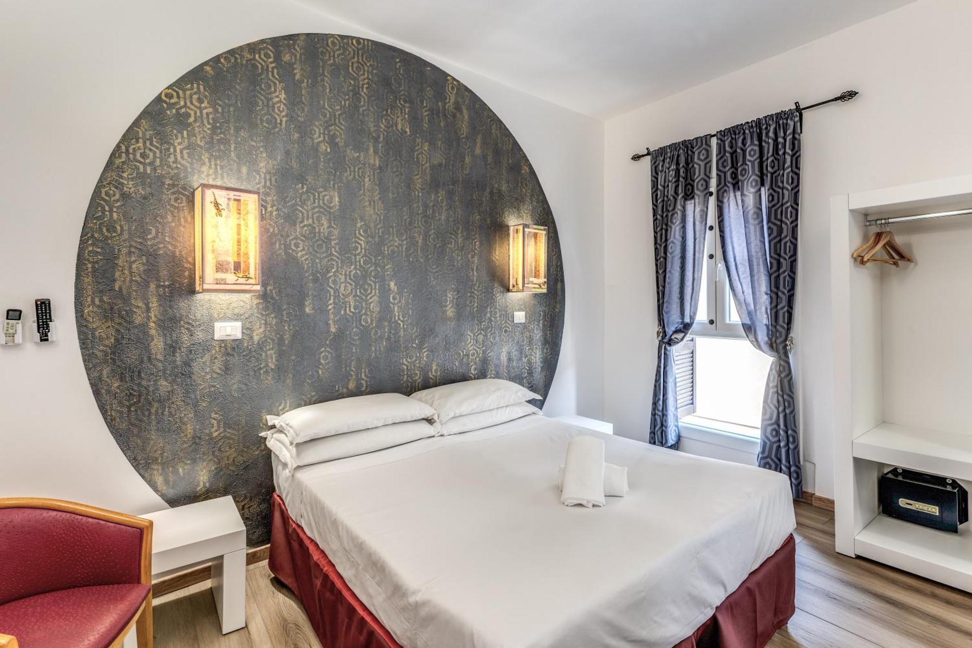 Hotel Santa Prassede Rome Bagian luar foto